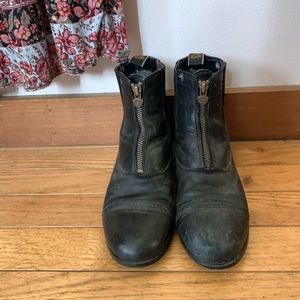 Vintage Ariat Black Boots